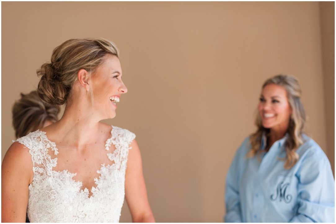 First Baptist Church Jackson TN Wedding bride getting ready