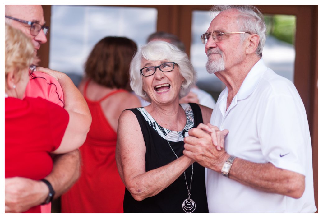 best of 2019 Tracye's Photography old couple laughing and dancing